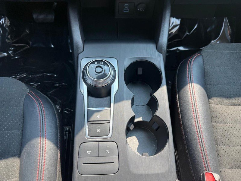 Certified 2022 Ford Escape SEL w/ SEL Stealth AWD Package image 24