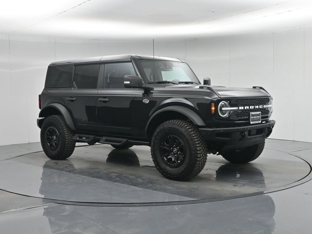 Certified 2024 Ford Bronco Wildtrak image 3