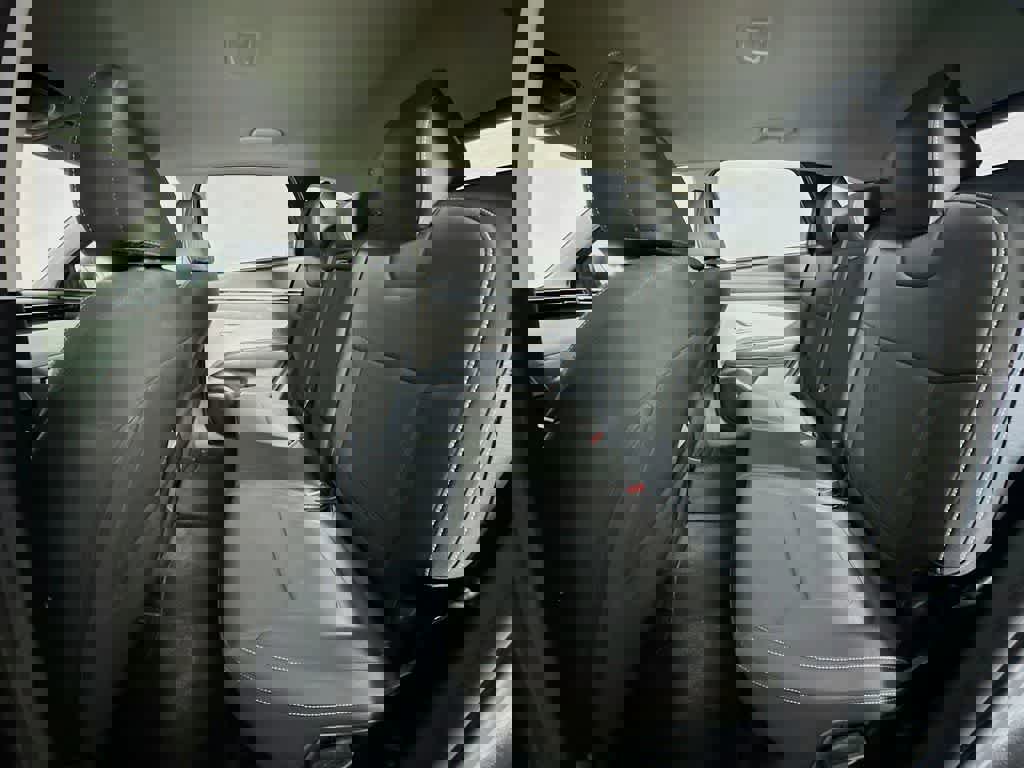 Used 2022 Hyundai Tucson SE image 16