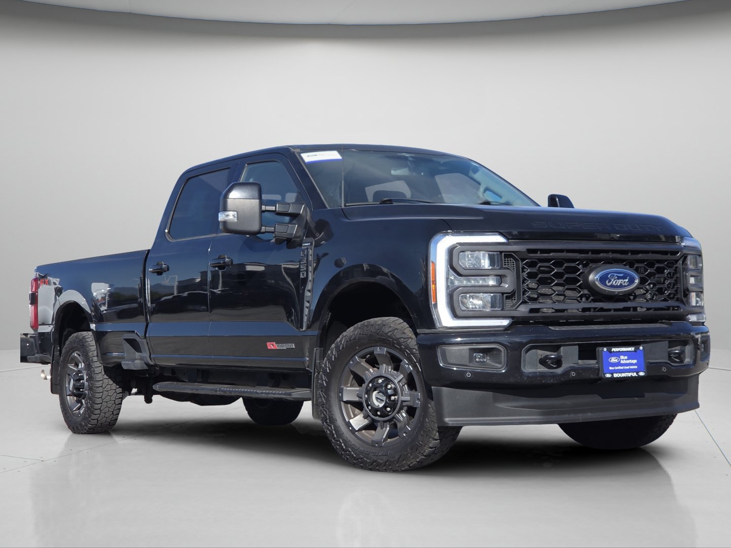 Certified 2023 Ford F350 Lariat w/ Lariat Ultimate Package AWD/4WD image 3