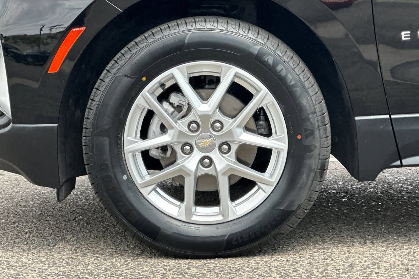 Used 2022 Chevrolet Equinox LT w/ LPO, Floor Liner Package AWD/4WD image 26