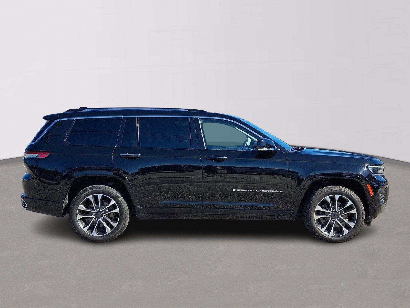 Used 2021 Jeep Grand Cherokee L Overland w/ Luxury Tech Group IV AWD/4WD image 7