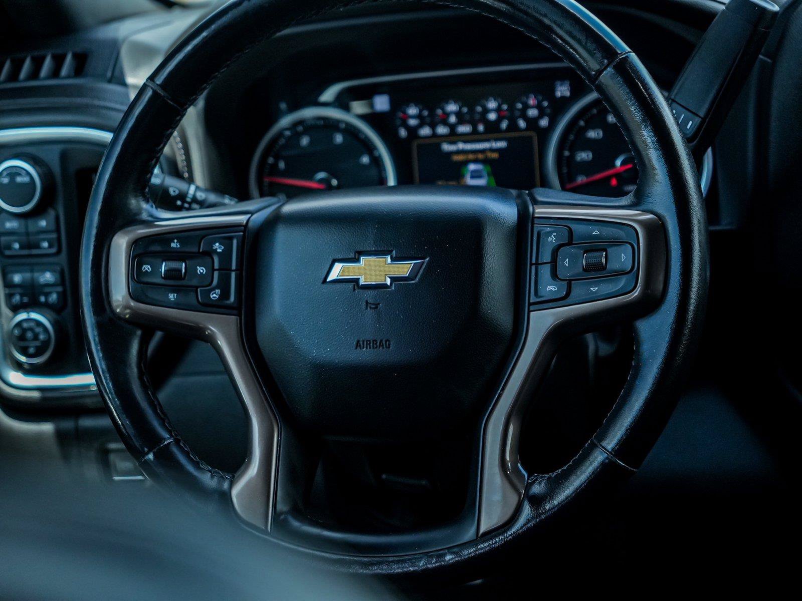 Used 2022 Chevrolet Silverado 2500 High Country w/ Technology Package AWD/4WD image 23
