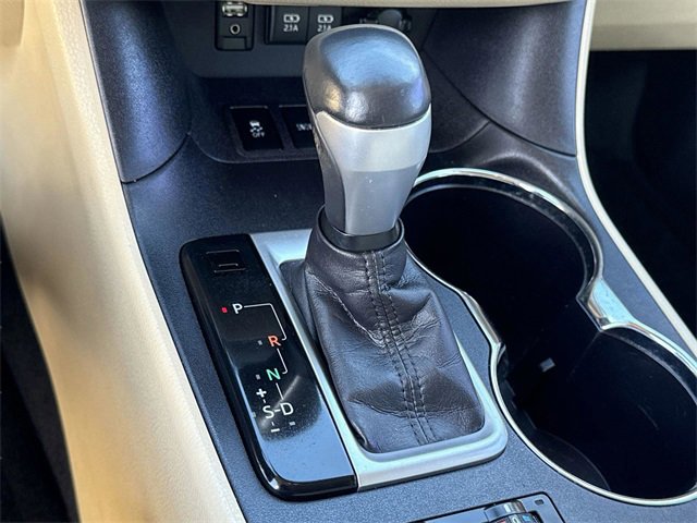 Used 2017 Toyota Highlander Limited image 40