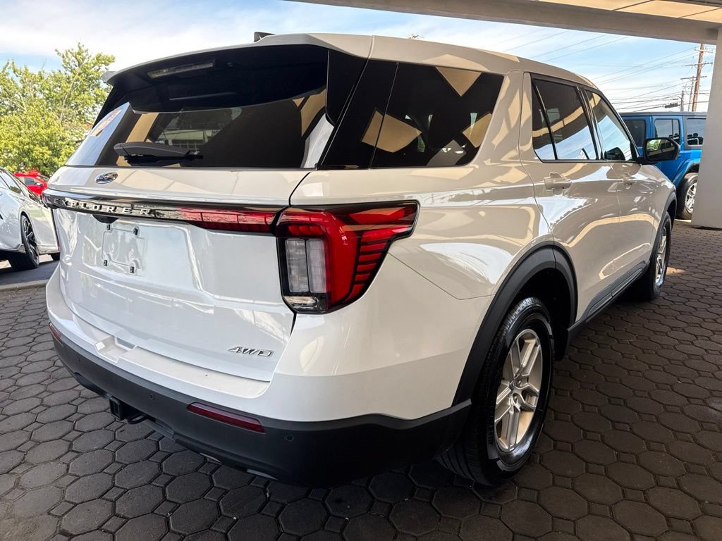 Certified 2026 Ford Explorer Active AWD/4WD image 6
