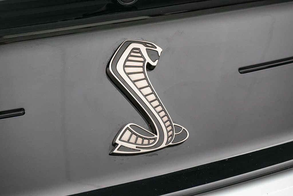 Certified 2022 Ford Mustang Shelby GT500 w/ Technology Package image 32