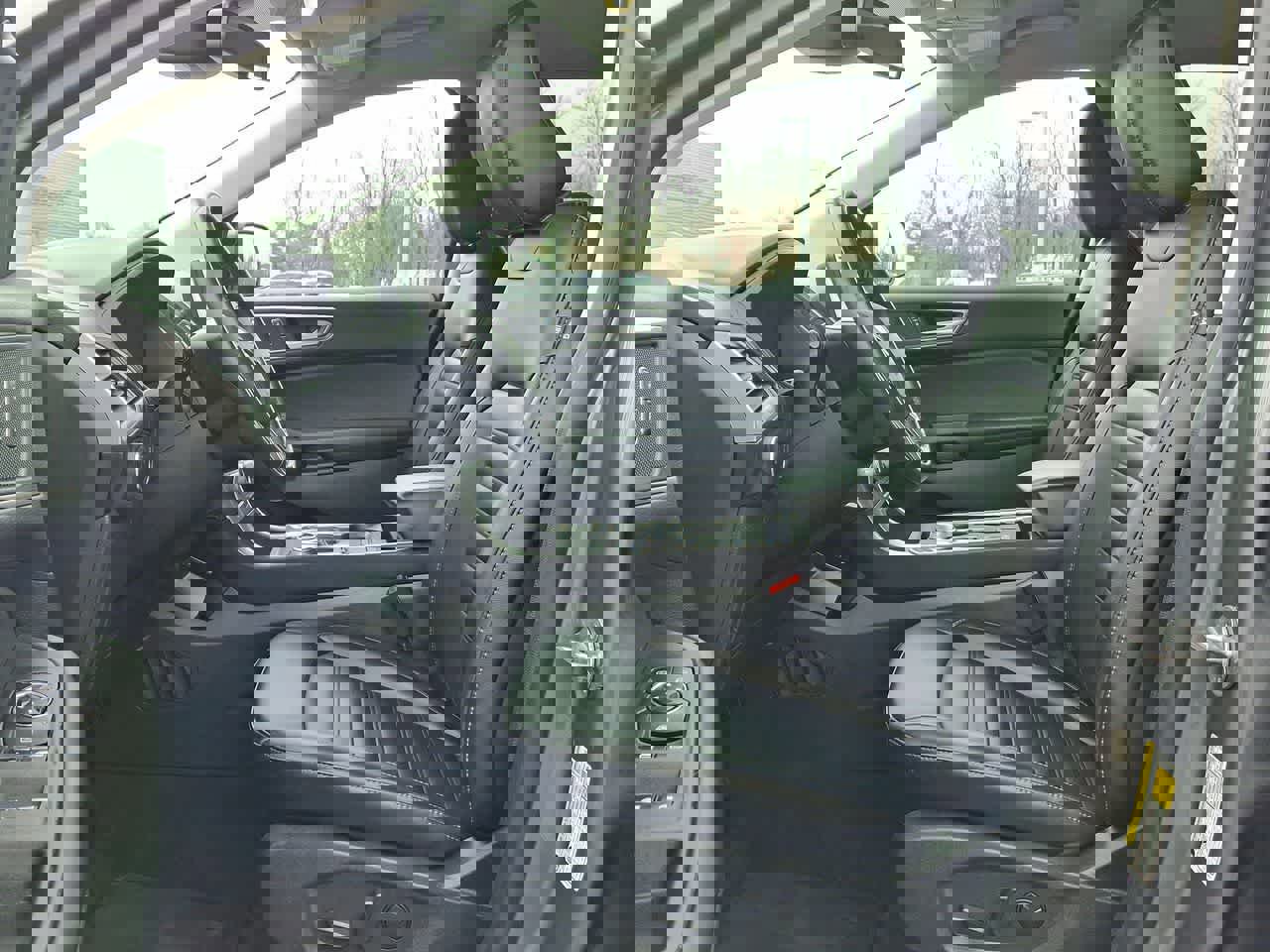 Certified 2024 Ford Edge SEL image 17