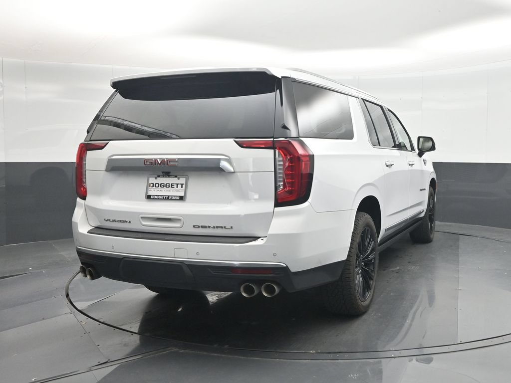 Used 2022 GMC Yukon XL Denali AWD/4WD image 24
