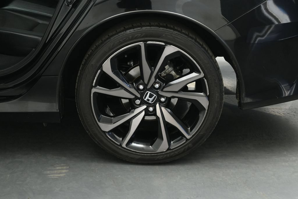 Used 2020 Honda Civic Sport image 17