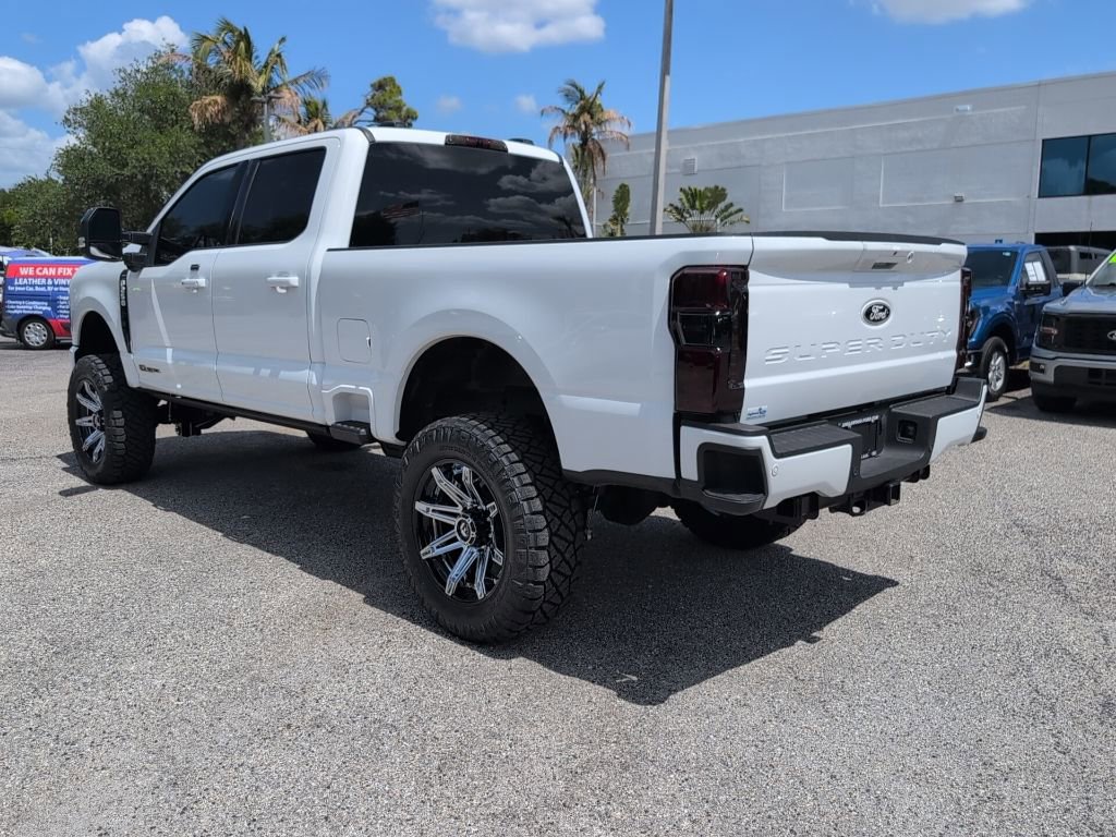 Certified 2025 Ford F250 Lariat w/ Black Appearance Package AWD/4WD image 5