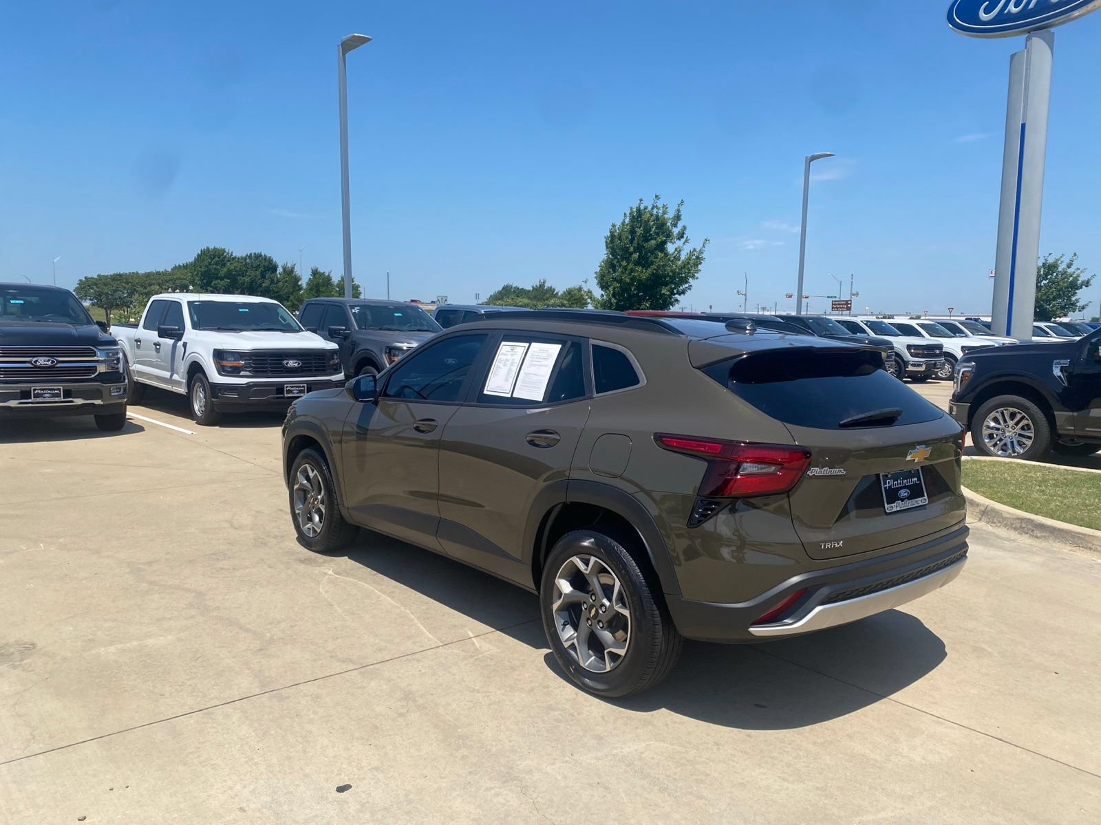 Used 2024 Chevrolet Trax LT FWD video 3