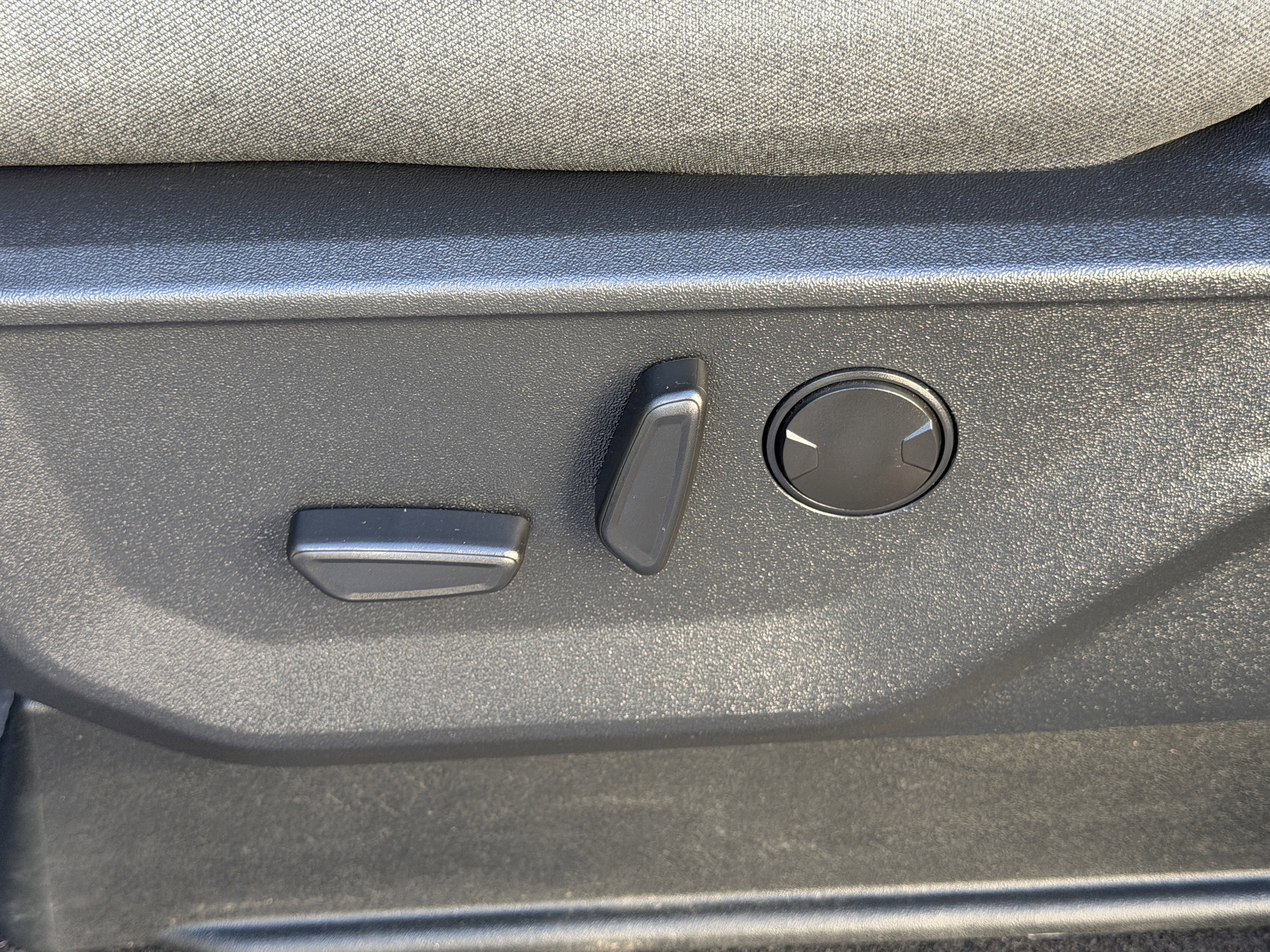 Certified 2024 Ford F150 Lightning Flash w/ Max Trailer Tow Package image 15