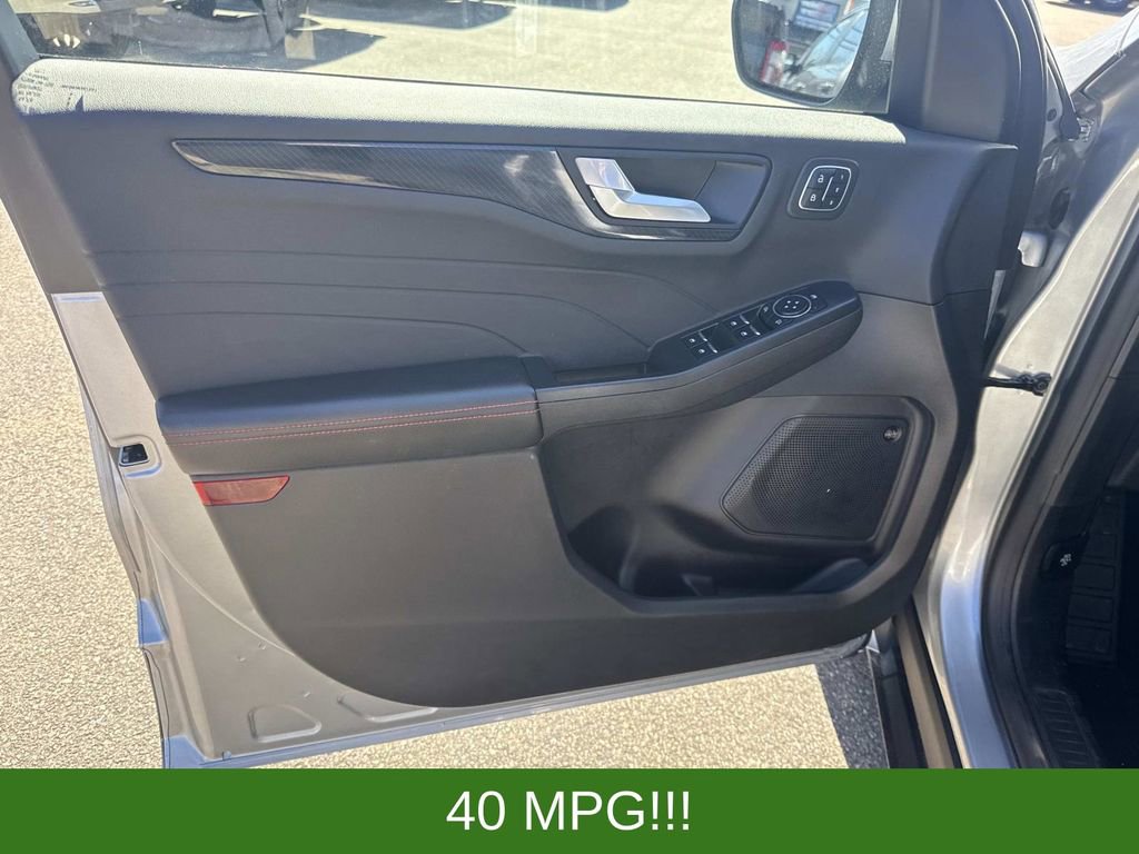Certified 2023 Ford Escape ST-Line Elite w/ Premium Technology Package AWD/4WD image 18