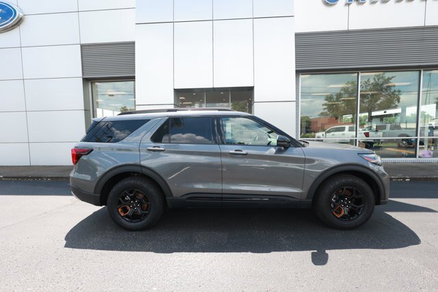 Certified 2026 Ford Explorer Tremor w/ Tremor Convenience Package AWD/4WD image 2