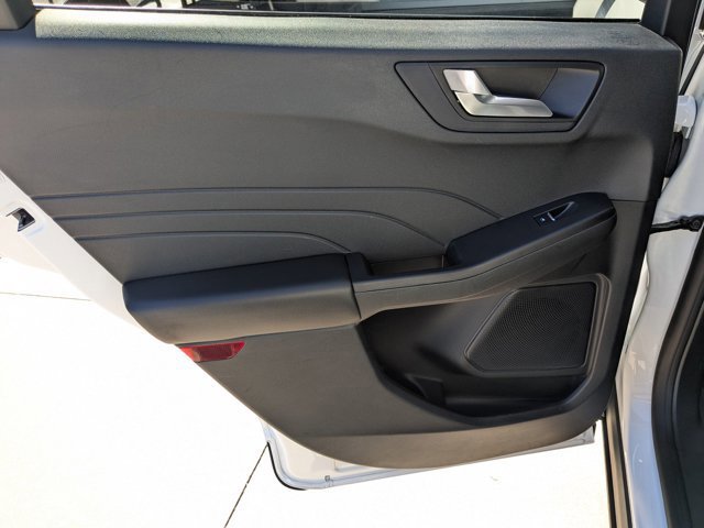 Certified 2022 Ford Escape Titanium w/ Class II Trailer Tow Package image 27