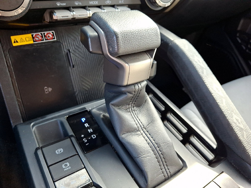 Used 2024 Toyota Tacoma SR5 AWD/4WD image 13