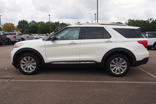 Certified 2023 Ford Explorer Limited w/ Hybrid Equipment Group 310A AWD/4WD image 4