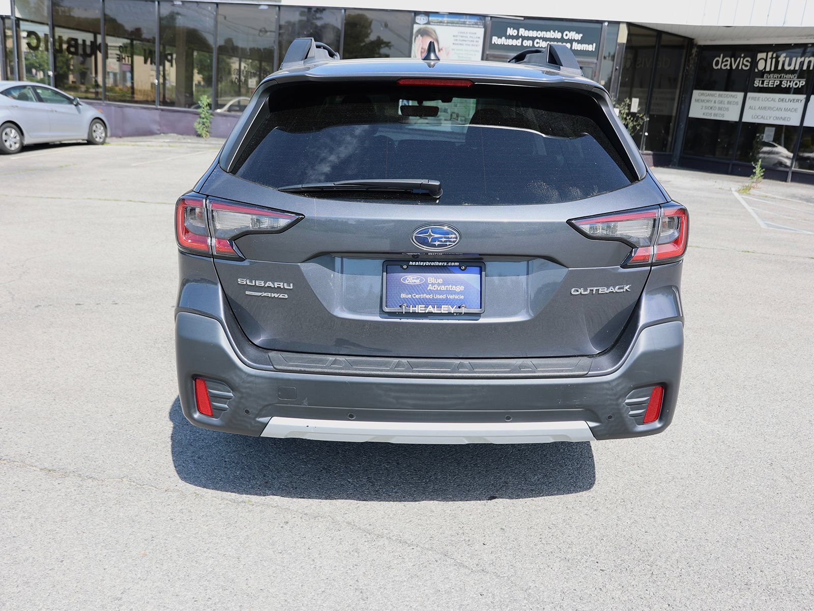 Used 2022 Subaru Outback Limited AWD/4WD image 6