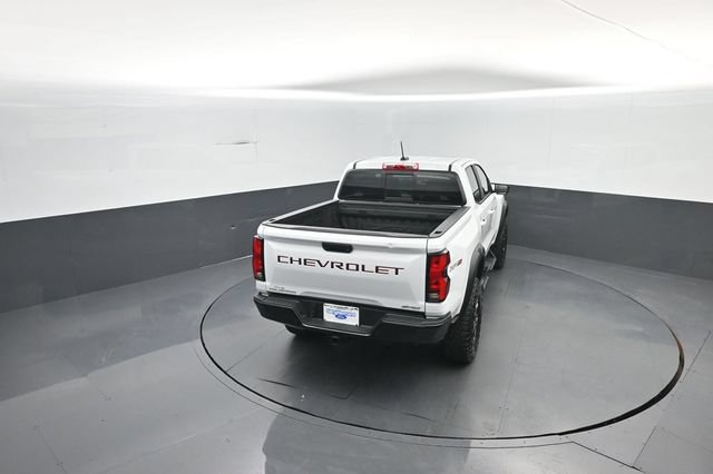 Used 2024 Chevrolet Colorado ZR2 w/ Safety Package AWD/4WD image 28