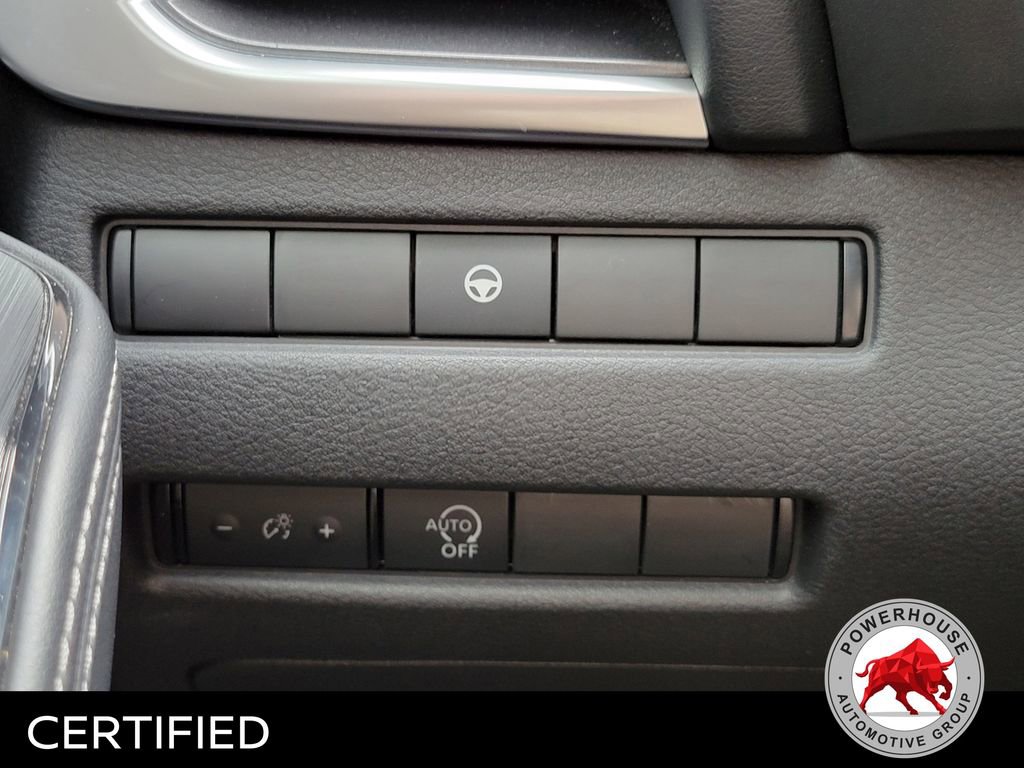 Used 2023 Nissan Rogue SV image 27