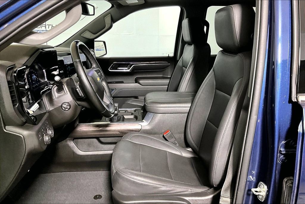 Used 2023 Chevrolet Silverado 1500 LTZ w/ LTZ Convenience Package II image 20