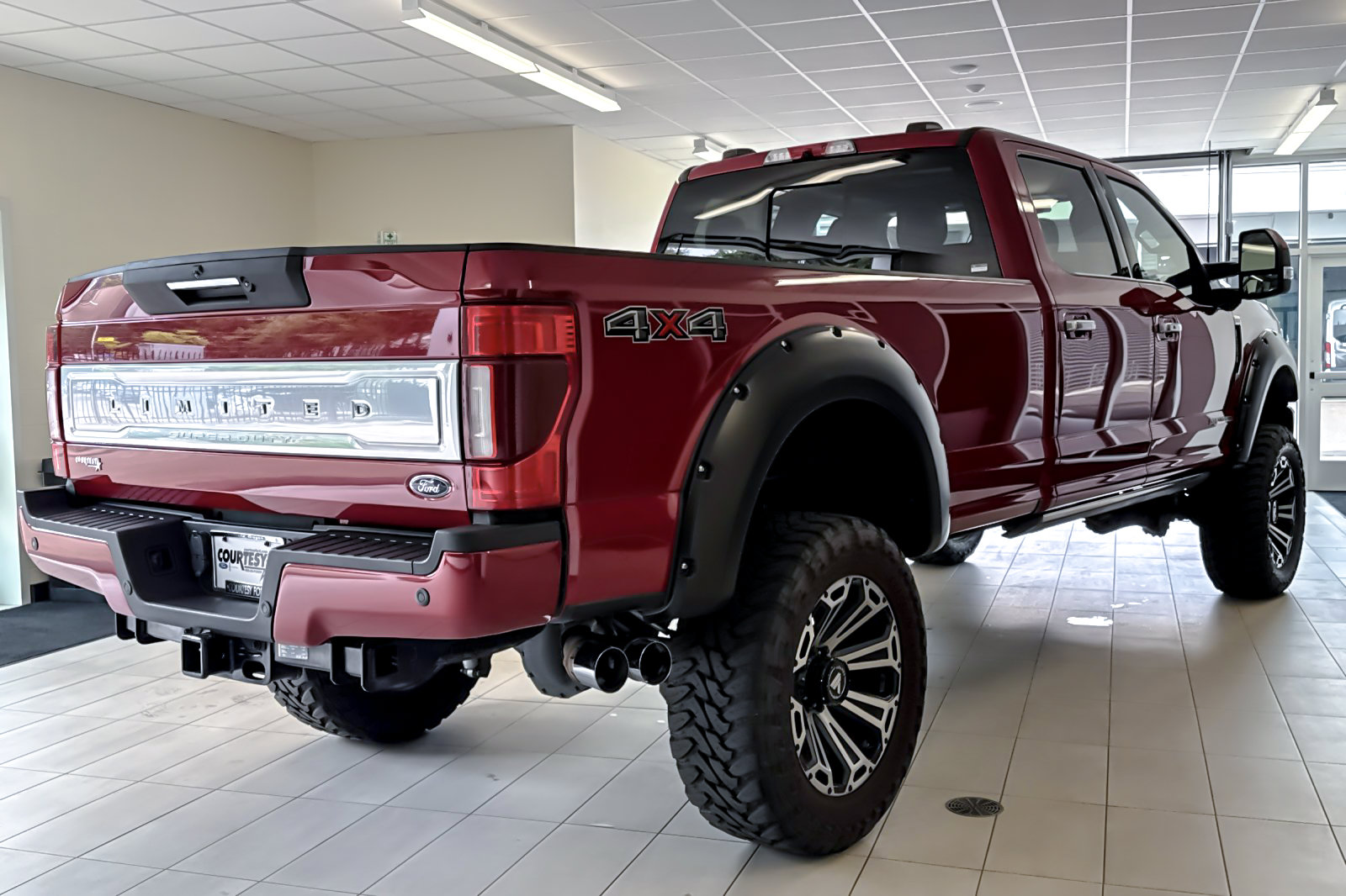 Certified 2022 Ford F350 Limited AWD/4WD image 4