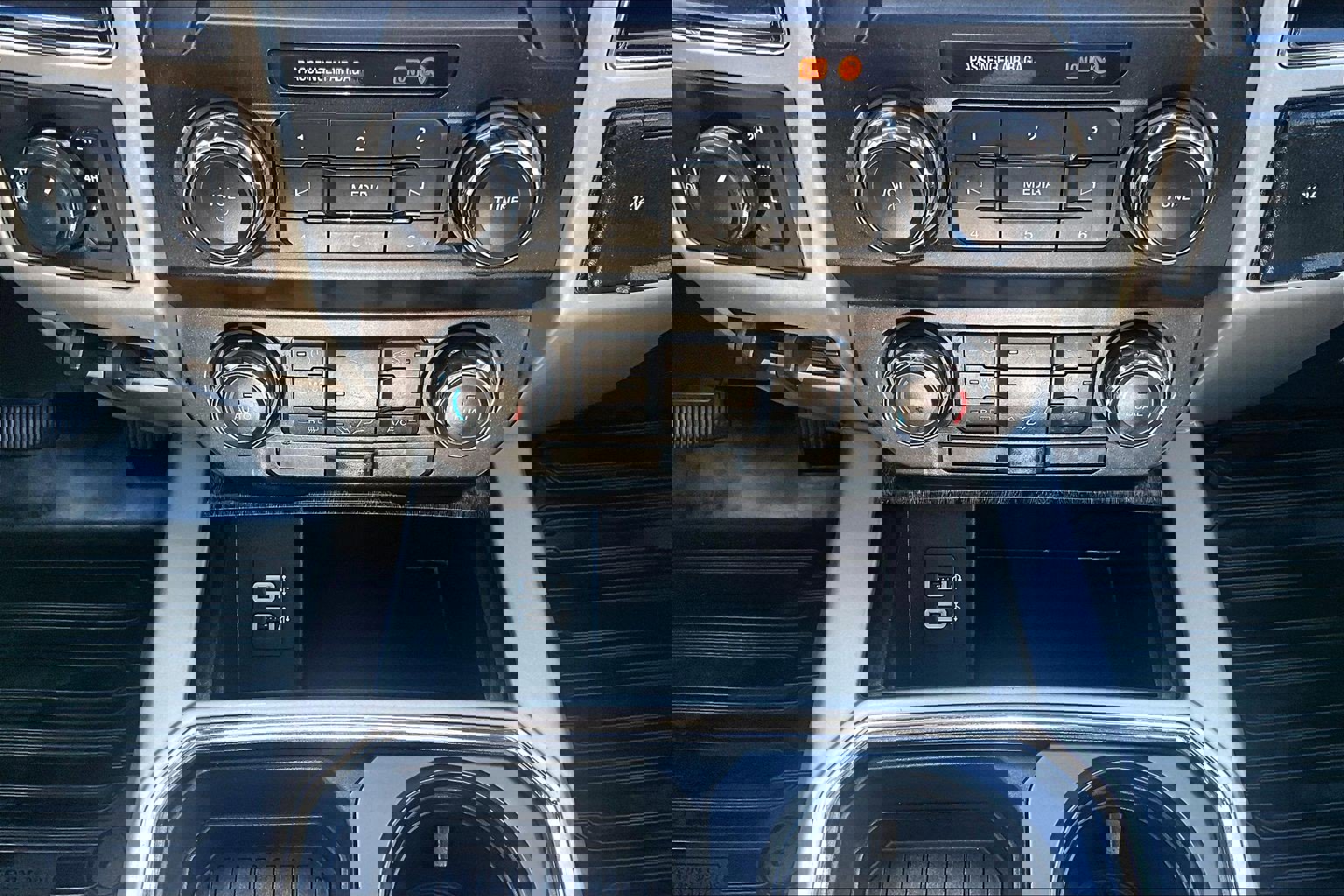 Certified 2019 Ford F250 Lariat image 24