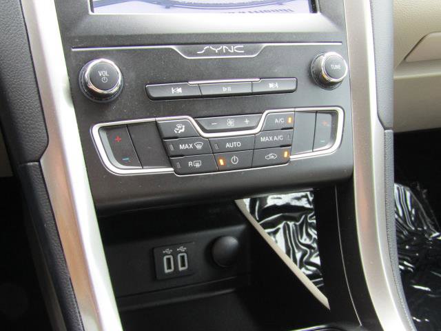 Certified 2019 Ford Fusion SE FWD image 22