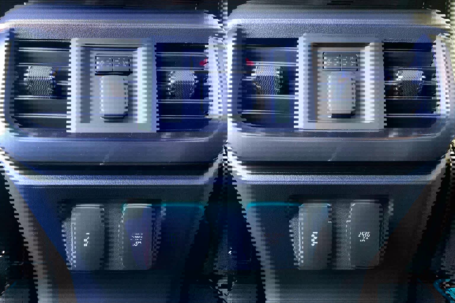 Certified 2025 Ford F150 Raptor image 33