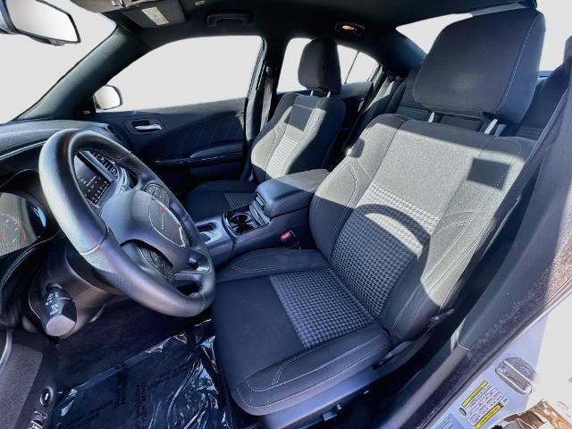 Used 2018 Dodge Charger GT w/ Blacktop Package AWD/4WD image 17