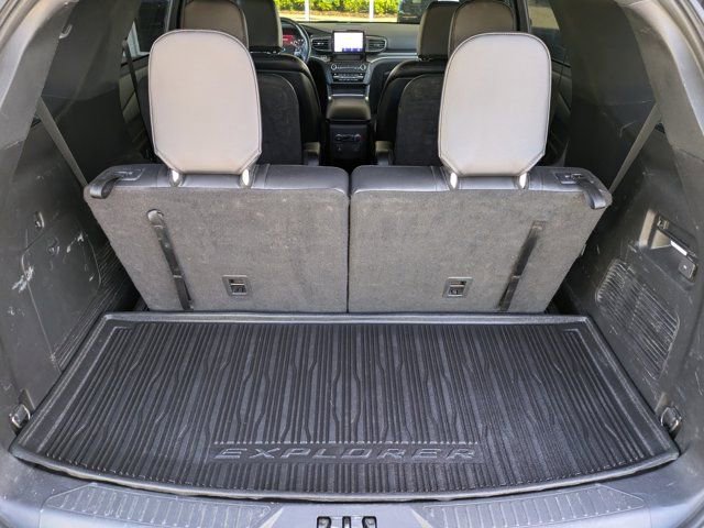 Certified 2020 Ford Explorer XLT w/ Equipment Group 202A image 20