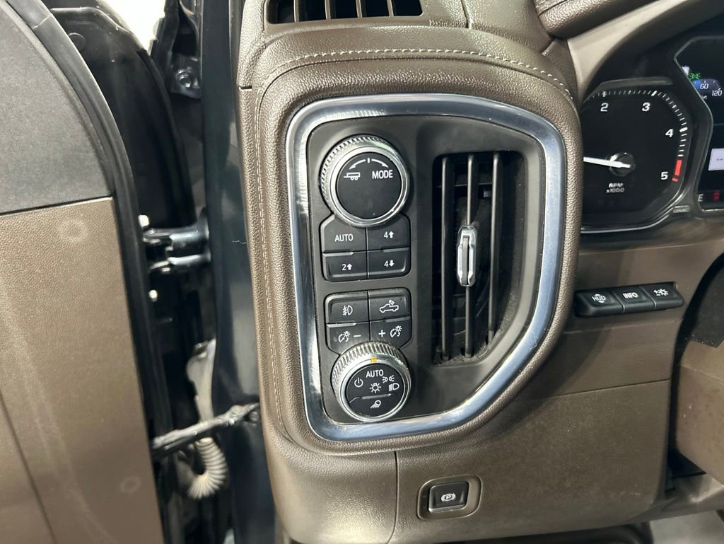 Used 2022 GMC Sierra 2500 Denali w/ Denali Ultimate Package AWD/4WD image 12