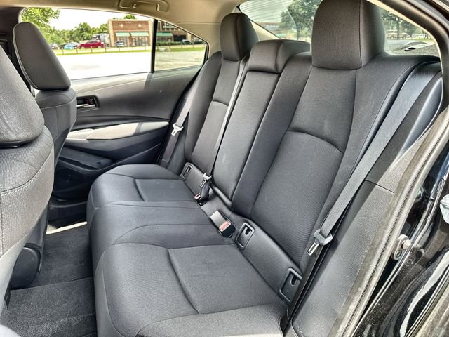 Used 2025 Toyota Corolla LE FWD image 21