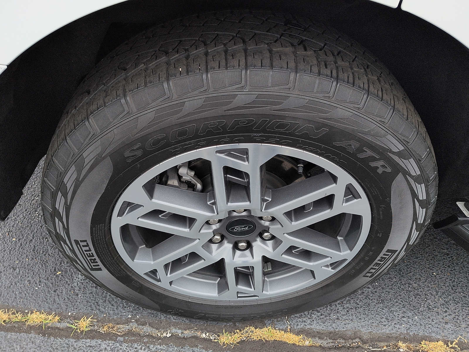 Certified 2025 Ford Expedition Active AWD/4WD image 9