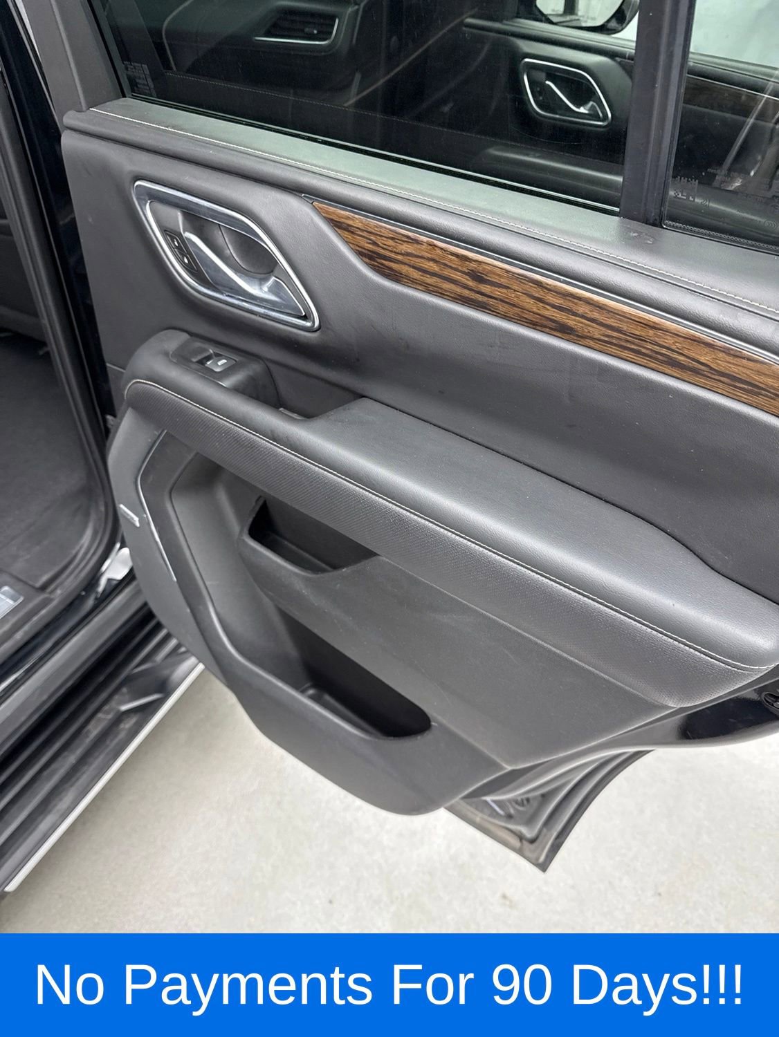 Used 2023 Chevrolet Tahoe Premier AWD/4WD image 36