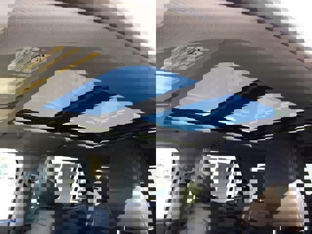 Certified 2022 Ford Explorer XLT w/ Equipment Group 202A image 21