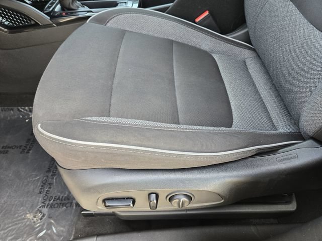 Used 2022 Chevrolet TrailBlazer LT w/ Convenience Package FWD image 23