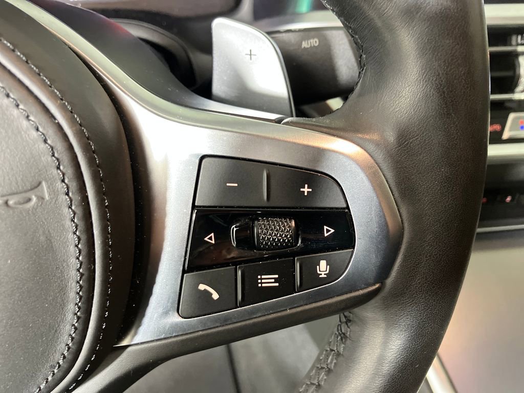 Used 2022 BMW 330i Sedan w/ M Sport Package image 18