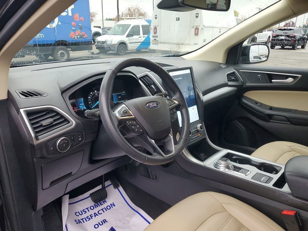 Certified 2022 Ford Edge SEL w/ Convenience Package image 17