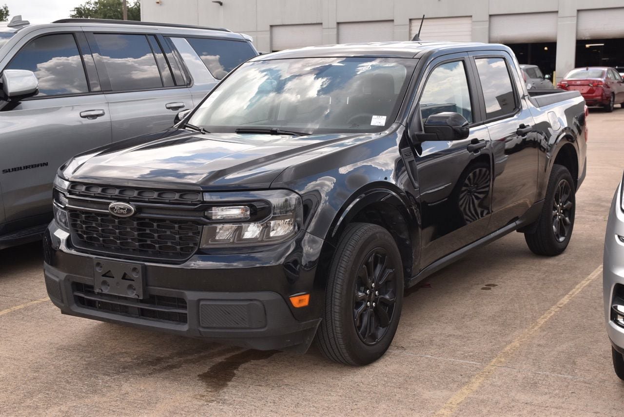 Certified 2024 Ford Maverick XLT w/ XLT Luxury Package FWD image 2