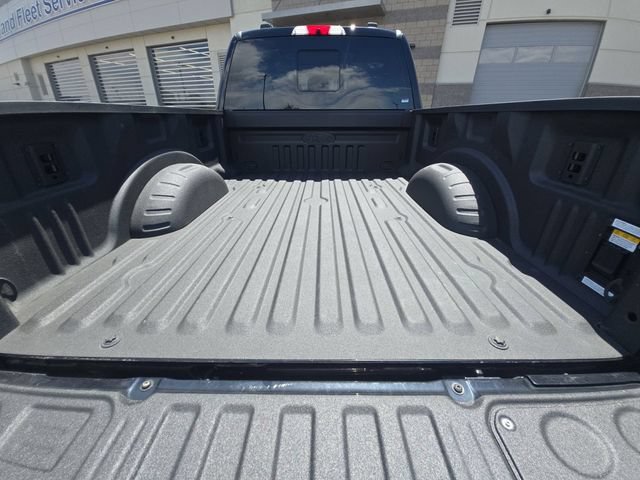 Certified 2025 Ford F350 Platinum w/ Platinum Plus Package AWD/4WD image 16