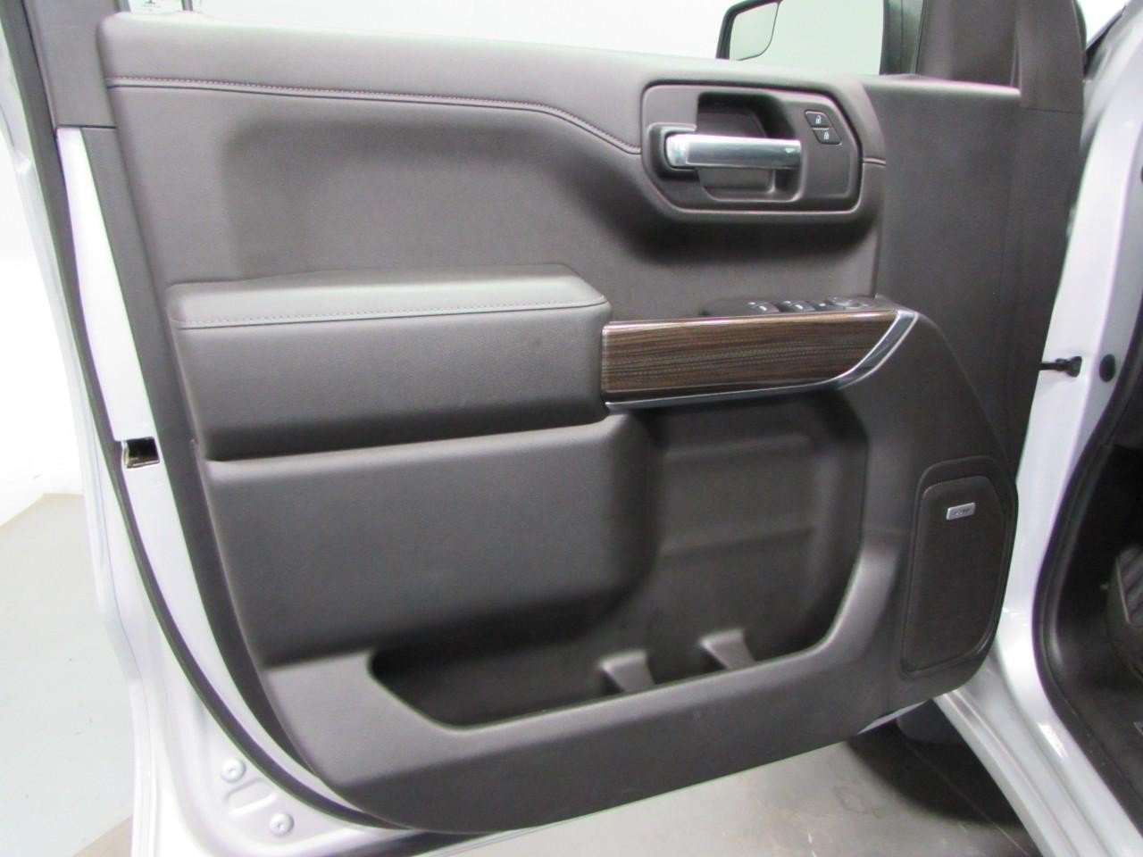 Used 2019 Chevrolet Silverado 1500 RST w/ All-Star Edition AWD/4WD image 12
