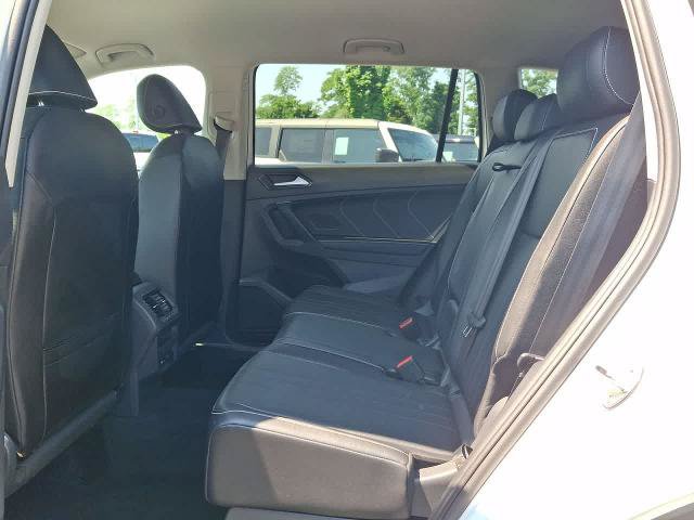Used 2024 Volkswagen Tiguan SE AWD/4WD image 26