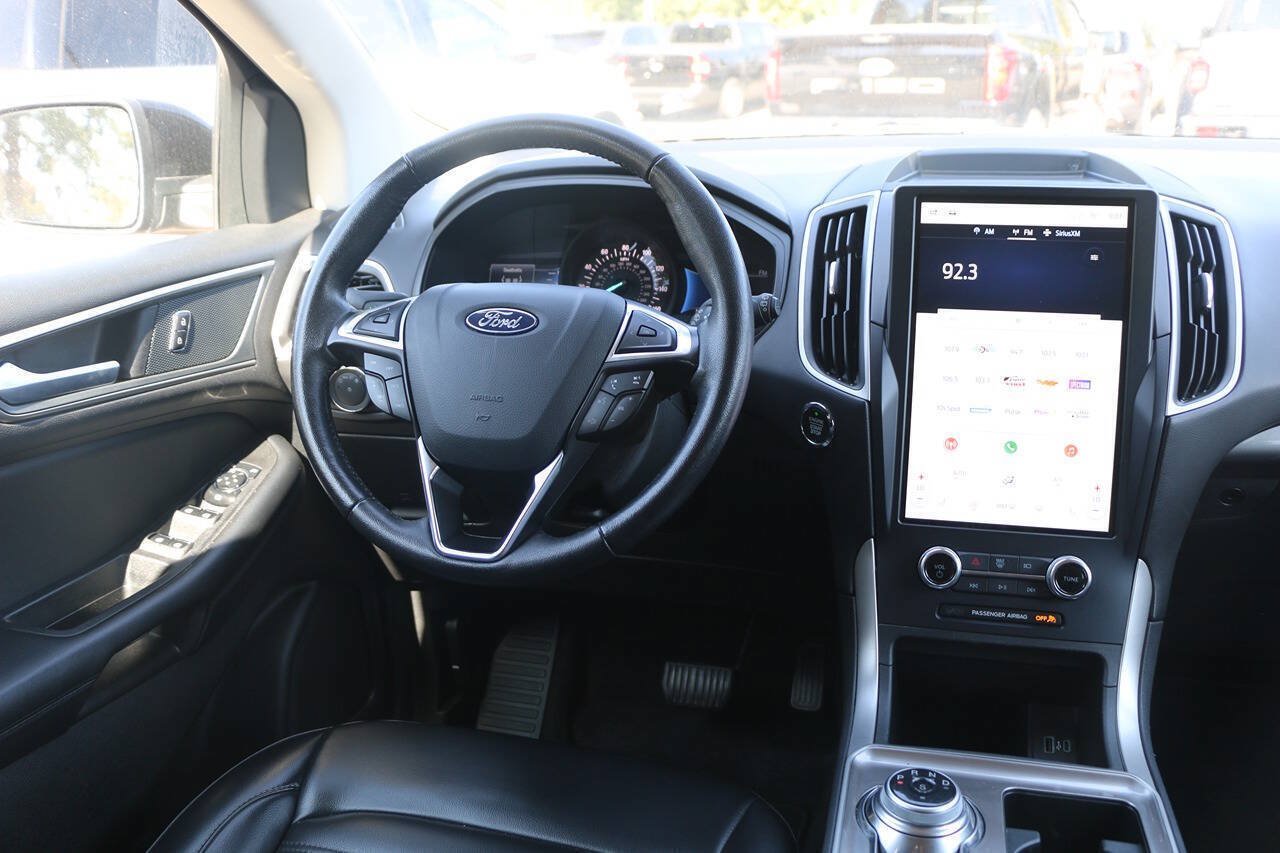 Certified 2024 Ford Edge SEL AWD/4WD image 16