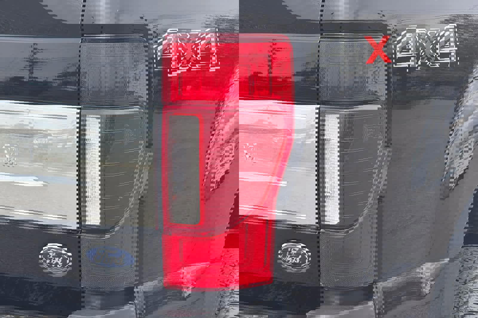 Certified 2021 Ford F250 Platinum image 27