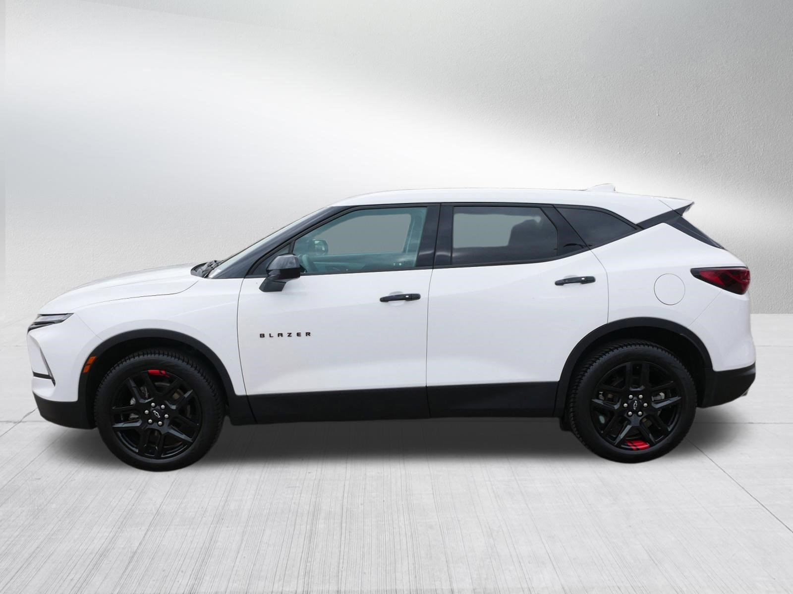 Used 2023 Chevrolet Blazer LT w/ Driver Confidence Package AWD/4WD image 4