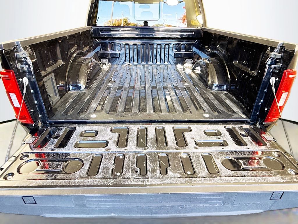 Certified 2022 Ford F150 XLT w/ Equipment Group 302A High image 26