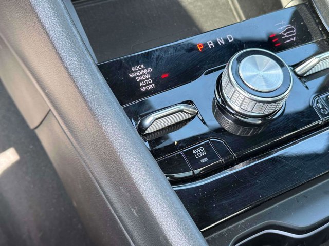 Used 2023 Jeep Grand Cherokee Overland w/ Luxury Tech Group IV image 33