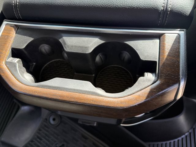 Used 2021 RAM 1500 Laramie AWD/4WD image 7