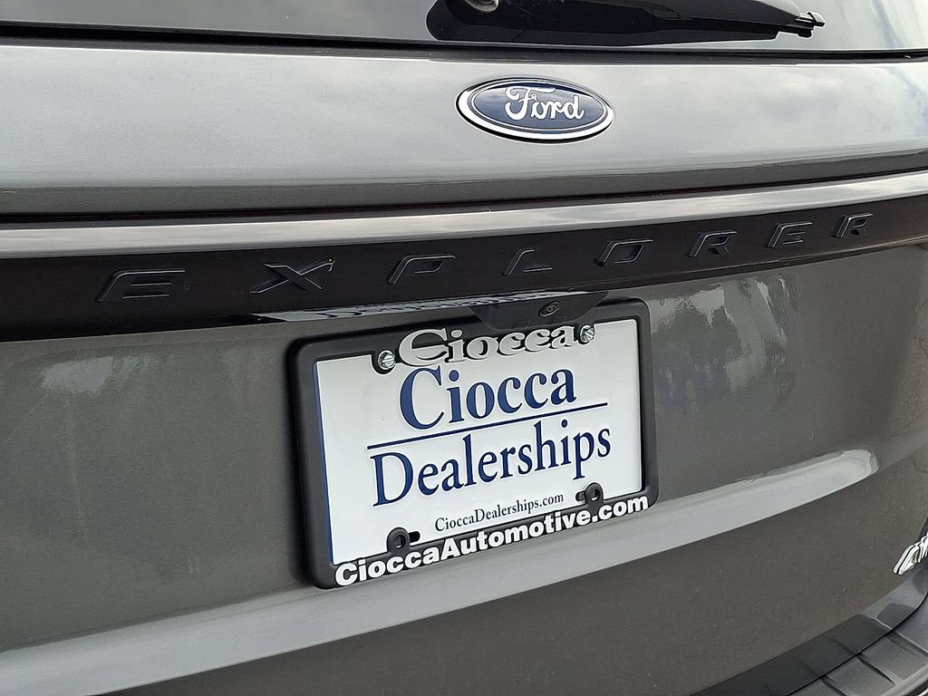Certified 2025 Ford Explorer ST-Line w/ Premium Package AWD/4WD image 35